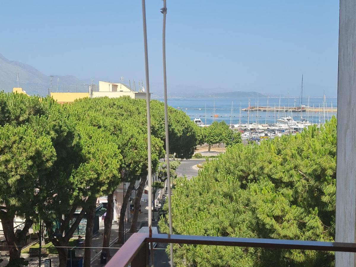 Il Sestante Vista Mare Bed & Breakfast Gaeta Exterior photo